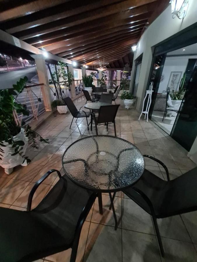 Отель Vitoria Garden Агуас-ди-Линдоя Экстерьер фото